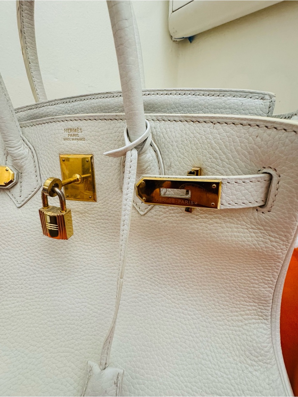Hermes White Leather Tote with Gold Hardware - Picture 3 of 6